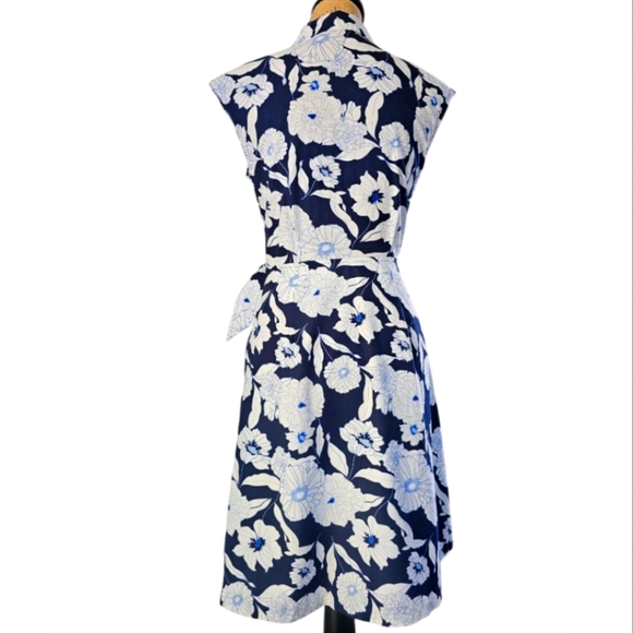 Tommy Hilfiger Floral Wrap Dress in Blue and White, Size XS - Picture 4 of 6